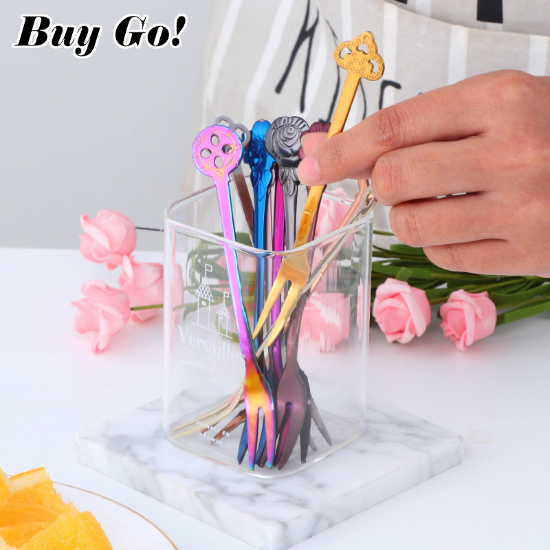 1 tk armsad roostevabast terasest kaheharulised magustoidu puuviljakahvlid, mitmekordseks kasutamiseks mõeldud minisalati-suupistete maitsmiskahvlid, söögiriistad lastele