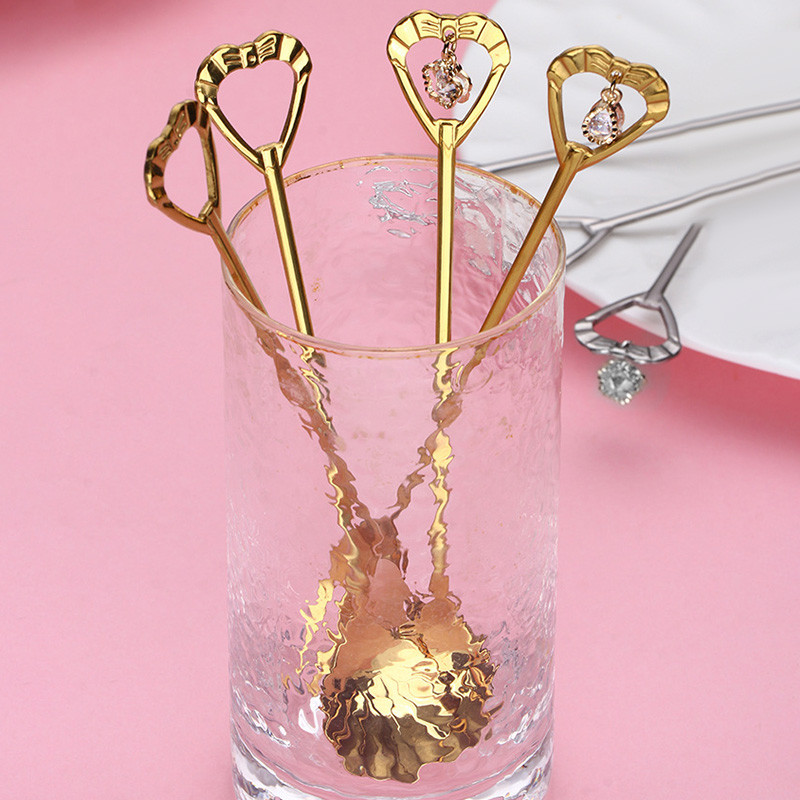 Puuviljad Suupisted Koogid Kommid Magustoidud Peod Kahvlid Südamekujulised Mikserid Lauanõud Köögitööriistad Roostevabast terasest lauanõud