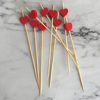 100db Heart Bamboo Picks Svédasztalos Cupcake Gyümölcs Villa Party Desszert Saláta Rúd Koktél Nyárs Esküvői dekorációhoz 12cm