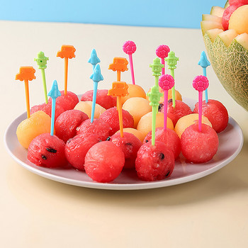 16Pcs Fruit Fork Cartoon Mini Animal Farm Cartoon Food Selection Children Snacks Cake Dessert Food Fruit Fork Party Decoration