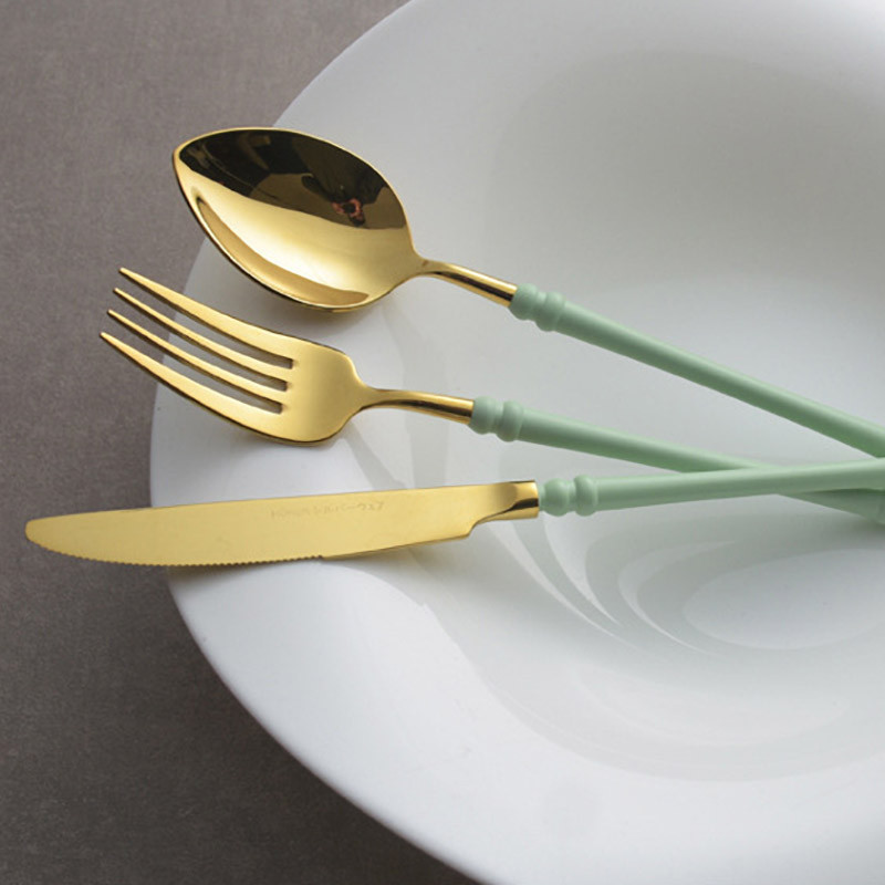 Μαχαίρι για μπριζόλα από ανοξείδωτο ατσάλι Πιρούνι Γαμήλιο κουτάλι καφέ σερβίτσιο Πράσινο χρυσό κουταλάκι Ωραίο δώρο Μαχαιροπήρουνα σπιτιού Προμήθειες πάρτι