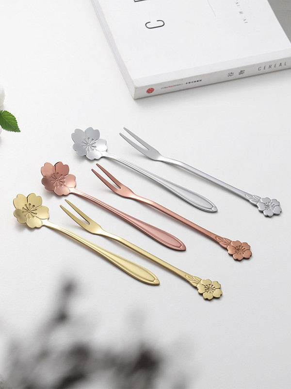 2 vnt Lengva prabanga nerūdijančio plieno vaisių šakutė auksinė desertinė šakutė pyrago vaisių šakutė subtilus vyšnių šaukštas namų virtuvės indai