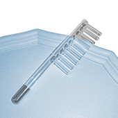 Hajfésű korpásodást eltávolító üveg kisimítja a hajfésű alakú szondát a nagyfrekvenciás arcápoló pálca fúvókákhoz Lila világos