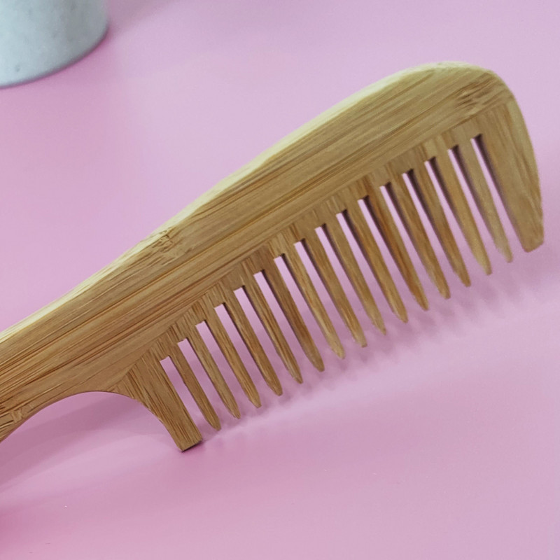 1 ks čistých prírodných bambusových drevených hrebeňov, antistatický hrebeň so širokými zubami pre ženy, hrebeň na mokré kučeravé vlasy