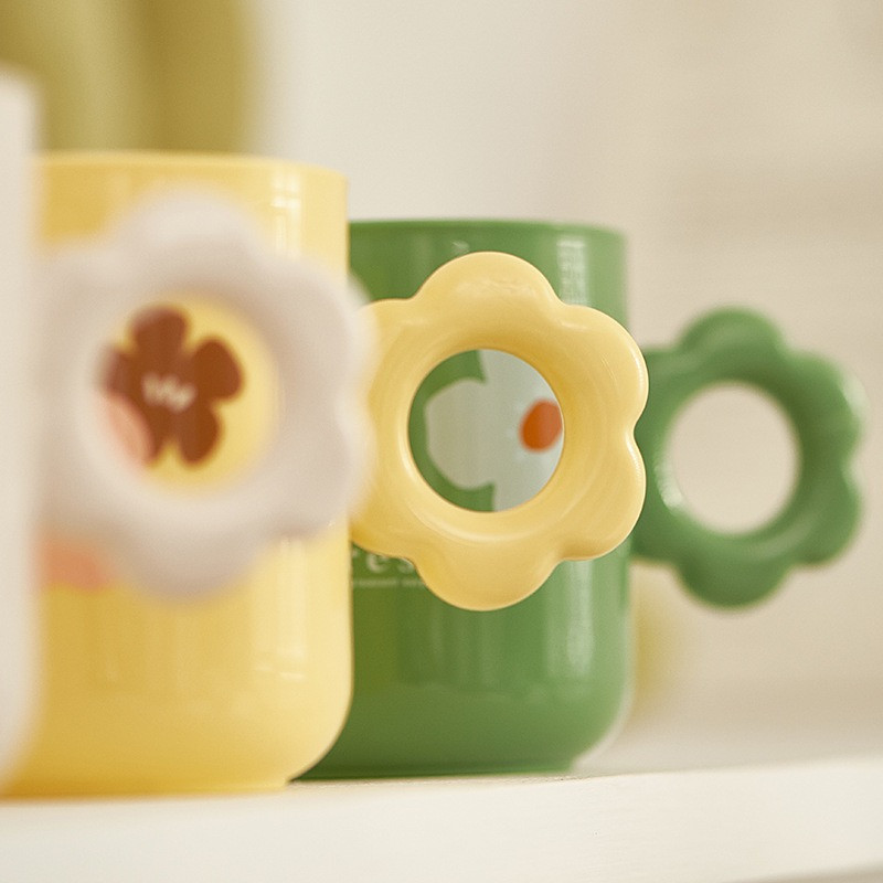 Suuvee tass Kodumajapidamises kasutatavate laste hammaste harjamise ja pesemise tass üliõpilaste ühiselamu Paar Pere Kolme hambaga purgitops