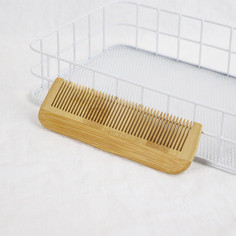 Kohandatud logo bambusest puidust reisihotellide kasutamine Eco Fine Dense Dense`i juuksekammiga Antistaatiline juuksehooldusmassaažikamm