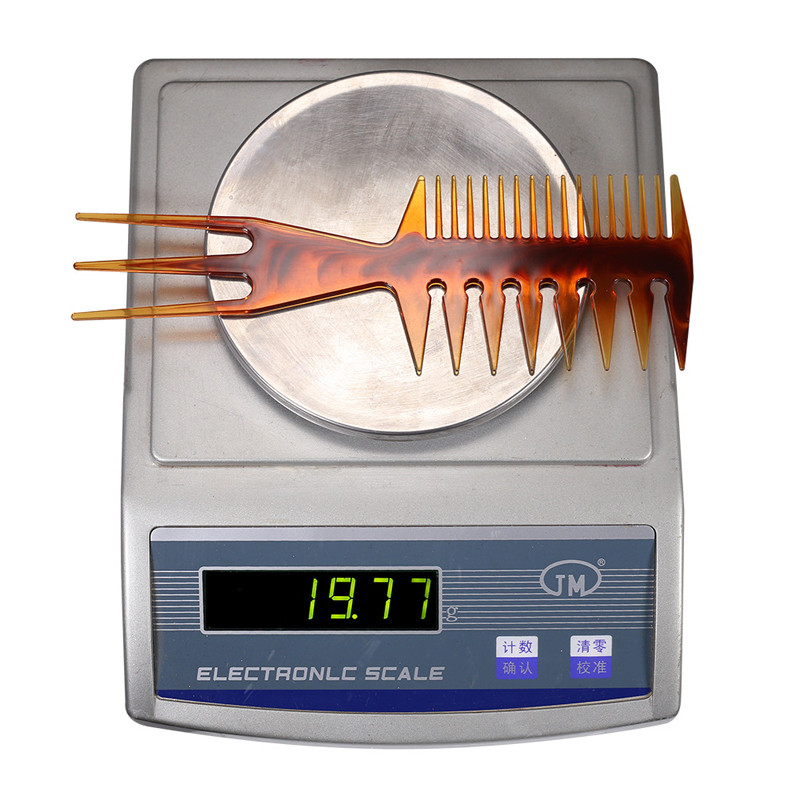 Leopard plastikust kahepoolne kalakujundus hammaste kamm juuksuri habeme kujundamise kamm koduseks kasutamiseks juuste kujundamise malli tööriistad