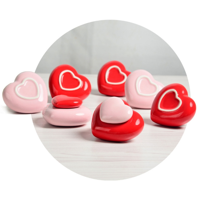 Südamemälestuse tuhastamisurn inimtuha jaoks Keraamilised väikesed südamekujulised urnid täiskasvanutele imikute tuha hoidmiseks M68E