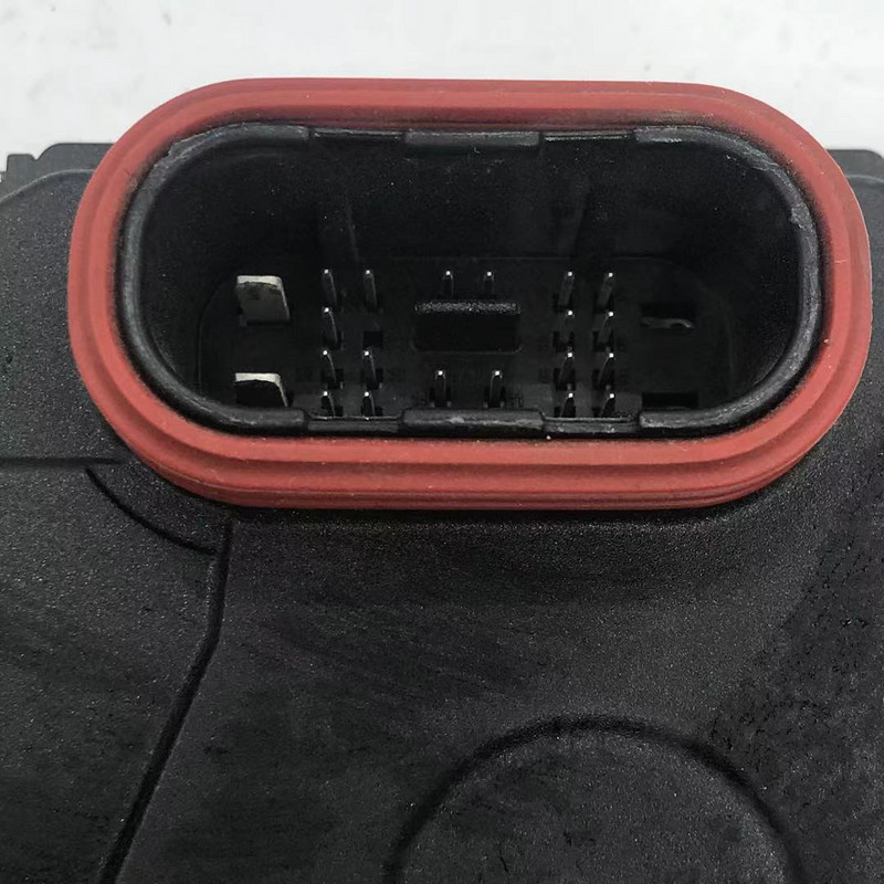 4M0907397AC Esitulede päevatule suunatulede liiteseade 4M0 907 397 AC originaal kasutatud