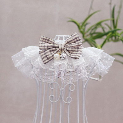 UUS Lemmikkassi pitsist süljerätik kellukesega Pehme hingav pleediga trükkimine Pudipõlled Lemmikkostüümide tarvikud