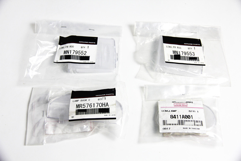 Леща за лампа за врата от 1 част за Montero Прозрачни светлини Капак Вътрешен абажур MR576170HA за Pajero 4-то поколение