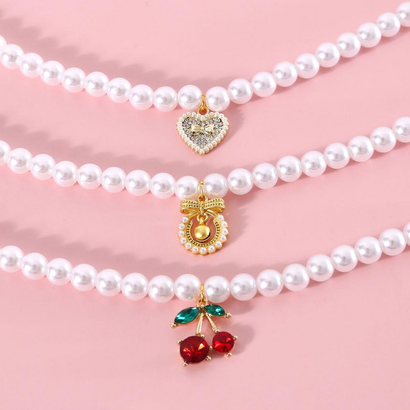 Dress Up Smooth Pet Cat Dog Inimă Pandantiv Colier de perle false Accesorii pentru animale de companie