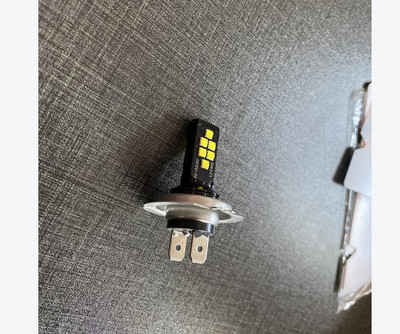 Universālie priekšējie lukturi Led Car Light Priekšējais lukturis Izturīgs Superbright H7 H4 Led Lights Auto aksesuāri Led Priekšējais lukturis 0w 52000lm 6000k