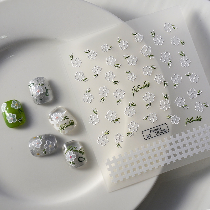 Nova reljefna naljepnica s crnim leptirom za nokte Mali moljac Ljudska krila Nails Art dodaci Aroma Flower serija klizača za nokte