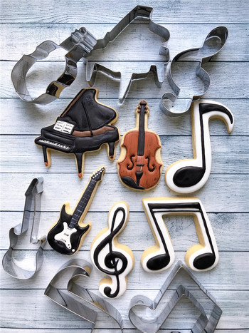 Музикална форма за бисквитки KENIAO - цигулка, пиано, електрическа китара, музикална нота, форма за хляб с бисквитен фондан G Clef - неръждаема стомана