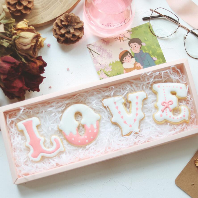 LOVE kirja kujuga vormid küpsisevormi Lover seeria disainiga roostevabast terasest küpsiselõikur Küpsetusnõud kondiitritooted ja kondiitritooted