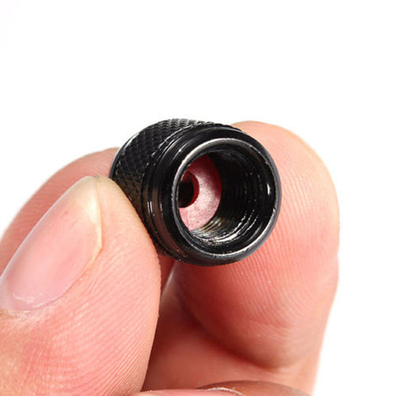 4 vnt. juodo aliuminio spenelių gaubteliai Bullet Car Sunkvežimio Oro angos dangtis Padangos ratlankio vožtuvas Rato koto dangtelis Išorinės dalys Automobilių priedai