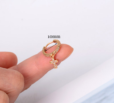 1 vnt. Punk Hiphop Cool Crystal Moon Star Cross Heart Kaukolė Mažas Apvalus Lankelis Auskarų vėrimas Pakabukas Ausys Žavingi papuošalai Didmeninė prekyba