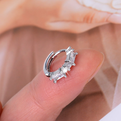 1 vnt. Punk Hiphop Cool Crystal Moon Star Cross Heart Kaukolė Mažas Apvalus Lankelis Auskarų vėrimas Pakabukas Ausys Žavingi papuošalai Didmeninė prekyba