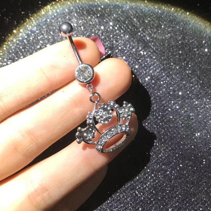 Seksikad kõhu augustamise rõngad, pikad rippuvad roostevabast terasest liblikas ja krooniga nabanööbiga augustavad suvised kehaehted naistele