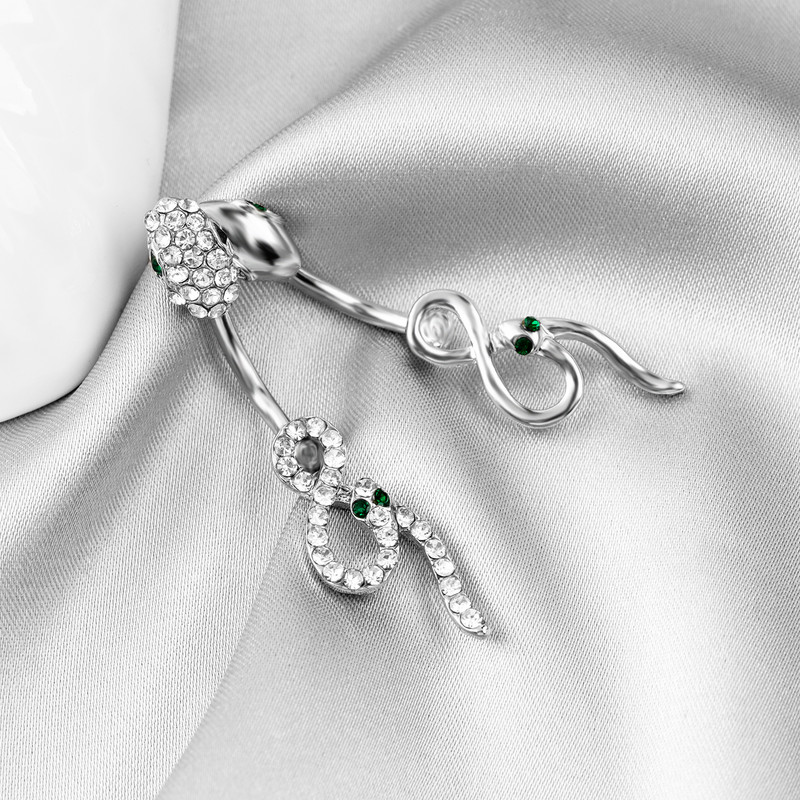 Európai és amerikai divatos rozsdamentes acél szegecses cirkon köldök köröm személyre szabott kígyó alakú tekercses köldökgombos piercing