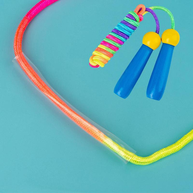 Coarda de sărit colorată din lemn de 2,4 m, sărituri de viteză, mâner din lemn, echipament de antrenament de fitness pentru copii