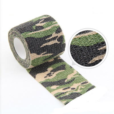 1 rulonas 2,5 cm x 4,5 M kamufliažinis elastoplasto lipnus tvarstis, tampri, lipni juosta, skirta sportinei apsaugai kelio piršto kulkšnies