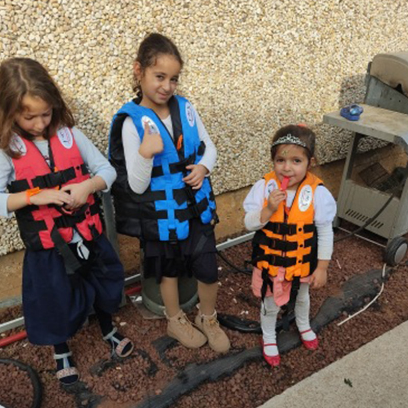 Lastele ujuv päästevest Reguleeritava ujuvusega ellujäämisülikond polüestrist laste päästevest vile helkurribaga