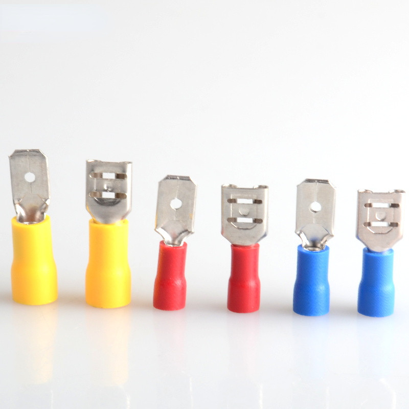 6,3 mm 25 moteriai su 25 kištuku izoliuotomis elektrinio užspaudimo gnybtų jungtimis H1E1