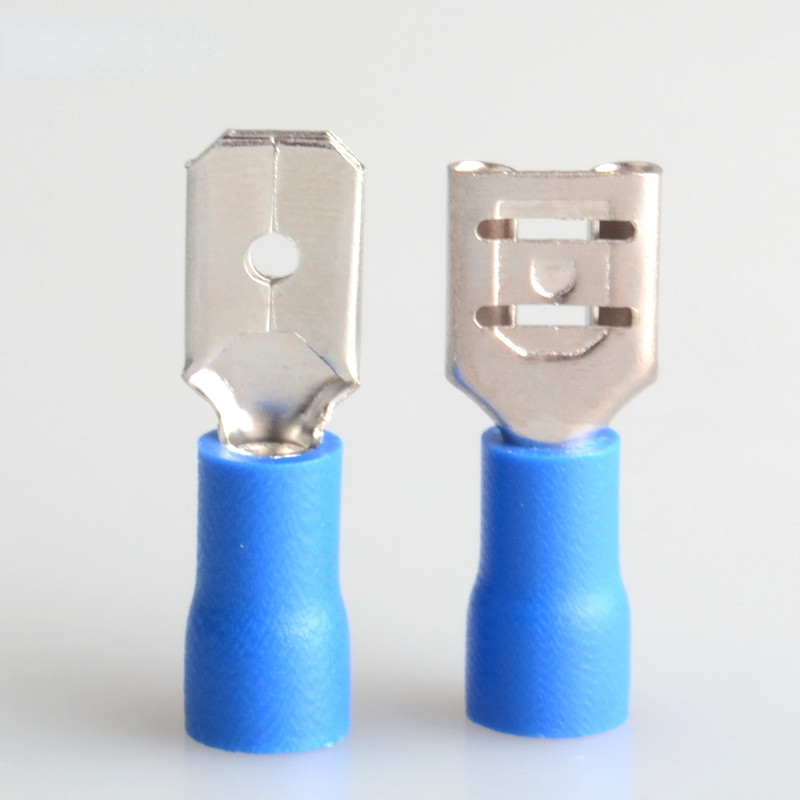 6,3 mm 25 moteriai su 25 kištuku izoliuotomis elektrinio užspaudimo gnybtų jungtimis H1E1