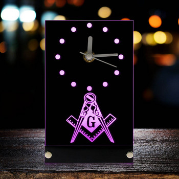 Ηλεκτρονικό επιτραπέζιο ρολόι Masonic Mason Freemason Μασονικά σημάδια Τετράγωνο & Πυξίδα Επιτραπέζιο ρολόι με λογότυπο Freemason με οπίσθιο φωτισμό LED
