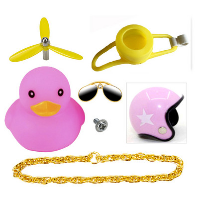 Dviračio maža geltona antis, įprastas prisukamas šalmas, stovintis antis, sulaužytas vėjo antis, dviratis, variklis, važiavimas dviračiu, dviračių priedai