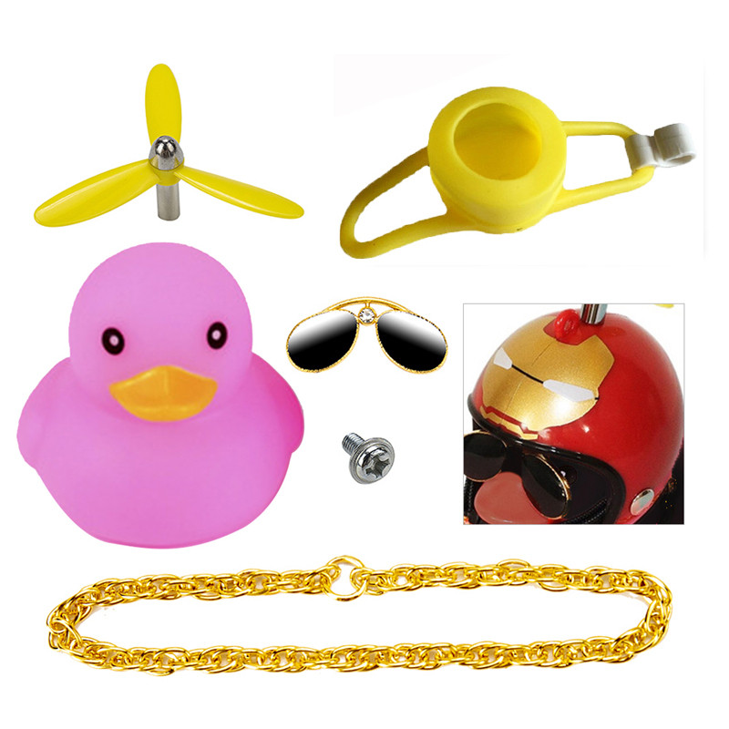 Dviračio maža geltona antis, įprastas prisukamas šalmas, stovintis antis, sulaužytas vėjo antis, dviratis, variklis, važiavimas dviračiu, dviračių priedai