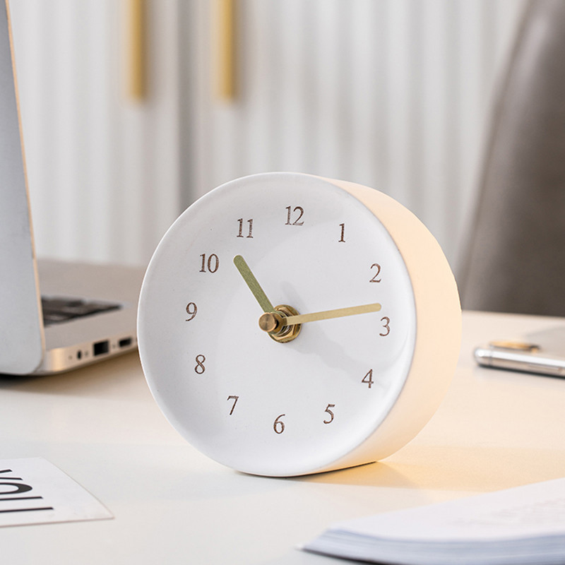 Minimalistinis Cementinis Nordic stalo laikrodis Apvalus Betoninis stalinis laikrodis Nordic Ins Namų apdaila Biuro darbastalio dekoro papuošalai Dovana