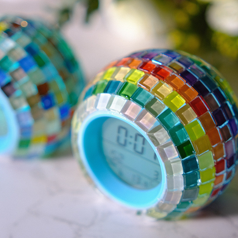 Käsitsi valmistatud isetegemise materjalipakett lastele Vanemate ja laste tegevusi Loomingulised praktilised mänguasjad Marseille värvikas äratuskell