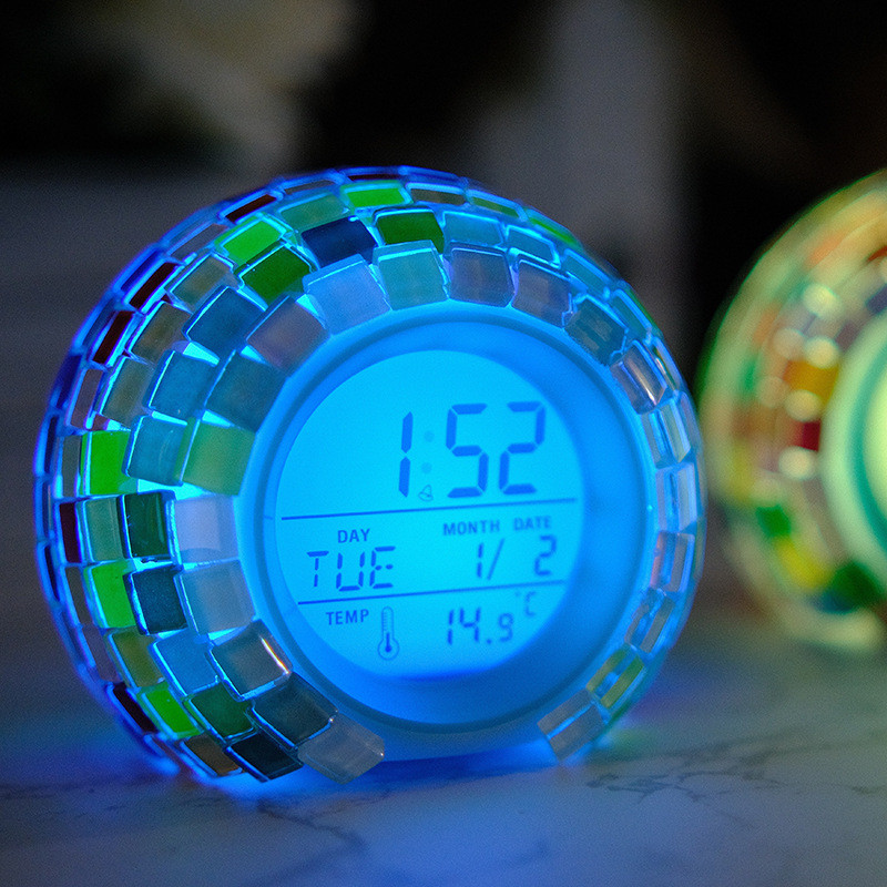 Käsitsi valmistatud isetegemise materjalipakett lastele Vanemate ja laste tegevusi Loomingulised praktilised mänguasjad Marseille värvikas äratuskell