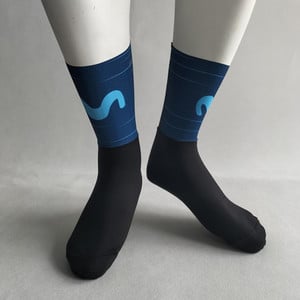 LASER CUT ONE PÁR 2022 INEOS JUMBO VISMA FDJ UAE TEAM Kerékpáros zokni csúszásgátló kerékpárverseny MITI légáteresztő férfiaknak és nőknek