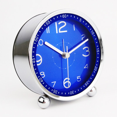 4 hüvelykes egyszerű fém ébresztőóra Kreatív asztali dekorációs óra Csendes kvarcóra Diák Ébresztőóra Éjjeli ébresztőóra
