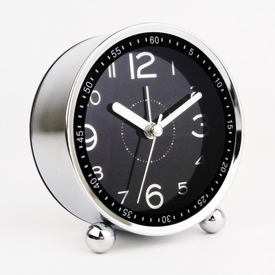 4 hüvelykes egyszerű fém ébresztőóra Kreatív asztali dekorációs óra Csendes kvarcóra Diák Ébresztőóra Éjjeli ébresztőóra