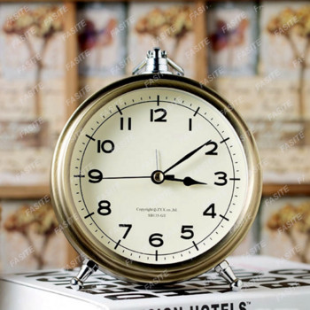 Бронзов метален европейски будилник Креативна декорация за работен плот Без звук Настолен часовник Roman Word Настолен ретро малък часовник