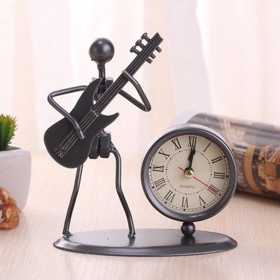 Kreatívne železné nerezové malé hodiny Iron Art Retro osobnosť hodiny narodeninový darček digitálne hodiny stolové hodinky stolové hodiny