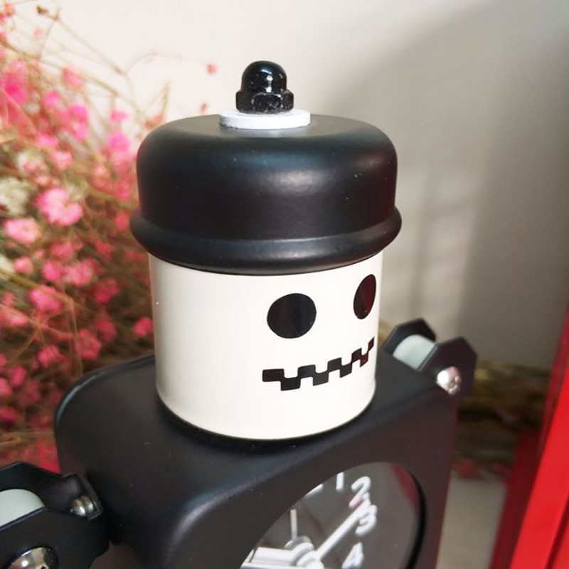 Metallist robot-äratuskell vaikne laua-analoogkell käeklambritega Laste magamistoa dekoratiivne kell, suurepärane kingitus, must, valge