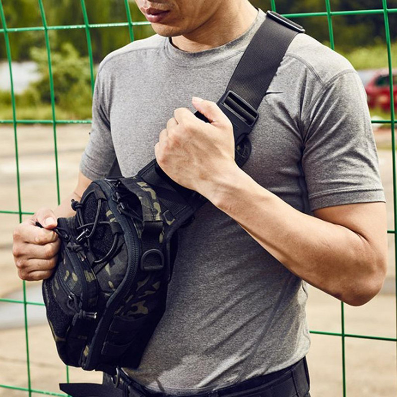 Meeste taktikaline õlakott Sling rinnakott välitingimustes roheline mosaiik