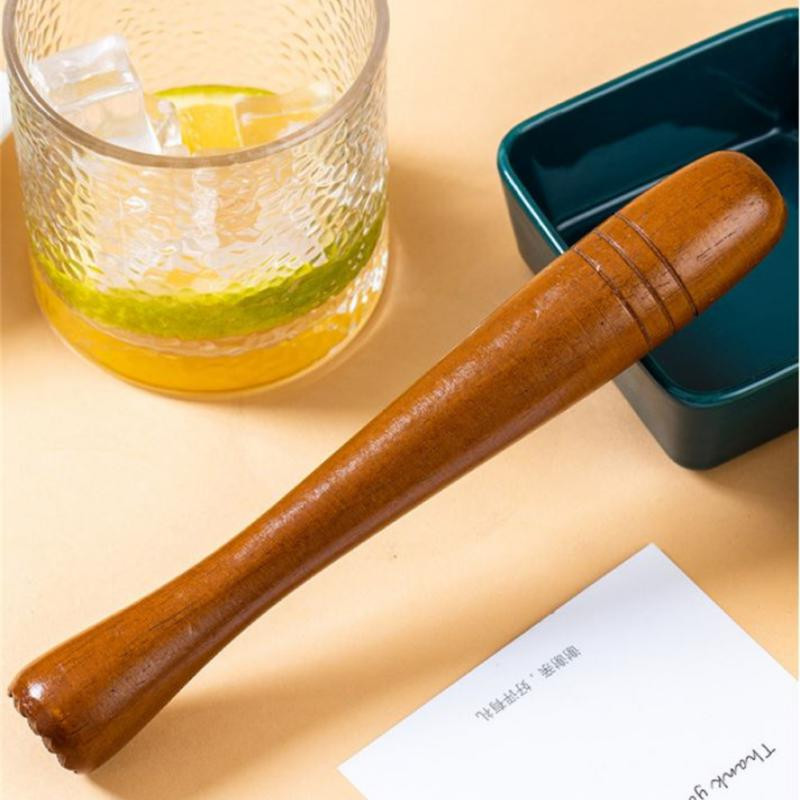 Purustatud paprika bambusmahlapress Puidust kokteil-paprika sidrunimahl, vasardatud paprikapulk piima tee segu, segamispulk