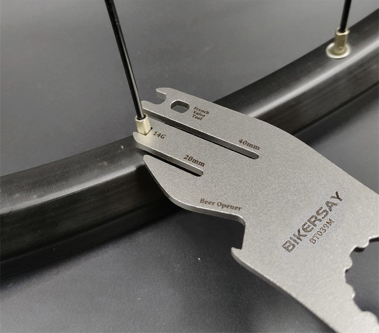 Dviračio diskinių stabdžių disko kalibravimo veržliarakčio stipino gaubtelio užrakto pakopos priežiūra Priekinės šakės pečių dangtelio įrankis prancūziškas vožtuvo remontas