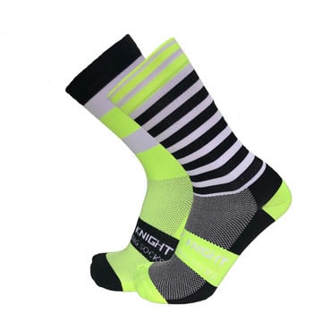 Чорапи Нови велосипедни ивици на точки Най-високо качество Професионална марка Спортни дишащи велосипедни чорапи Чорапи за състезания на открито за бягане