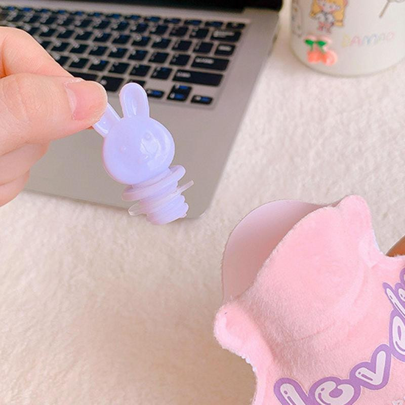 Mini karšto vandens butelis nešiojamas karšto vandens maišelis Nešiojamas šilto vandens krepšys, skirtas kaklo ir pečių mėšlungiui Kalėdų dovanos moterims