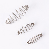 50 vnt./stal. Nerūdijančio plieno spyruoklinis masalas Kabantys reikmenys tiektuvas alyvuogių formos narvelio plaukų įtaisas, kombinuotas plūduriuojantis tiektuvas Karpių žvejybos įrankiai