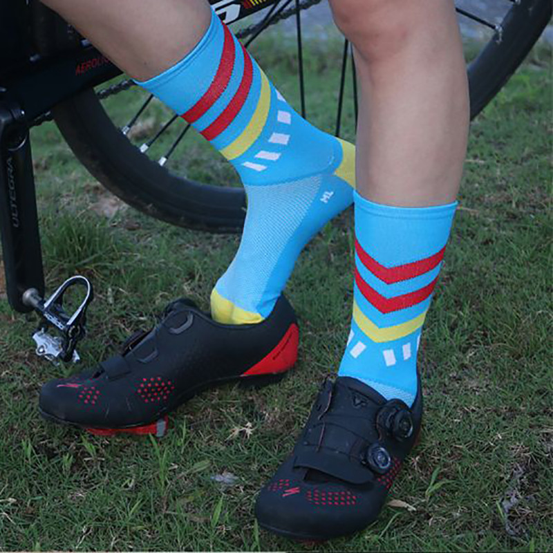 Jalgrattarattasokid Välispordi Jooksmine Korvpalli Sokid Hingavad Kulumiskindlad Kompressioonsokid Meestele Naistele 39-46 QTW023