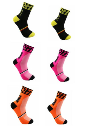 Спортни нови чорапи за колоездене Най-високо качество Професионална марка Спортни чорапи Дишащ чорап за велосипед Състезания на открито Голям размер Мъже Жени
